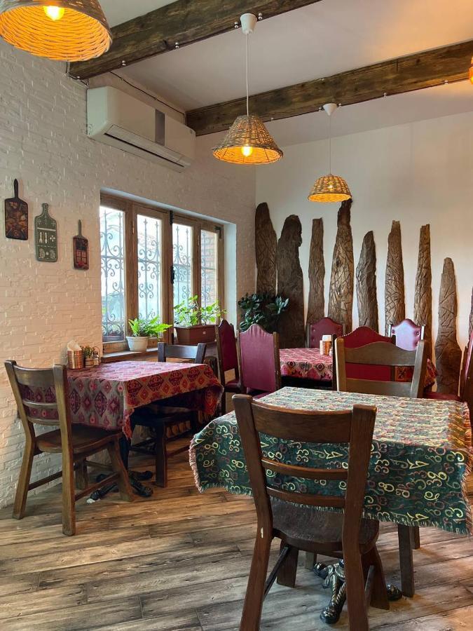 Tbil Home Hostel ティビリシ エクステリア 写真