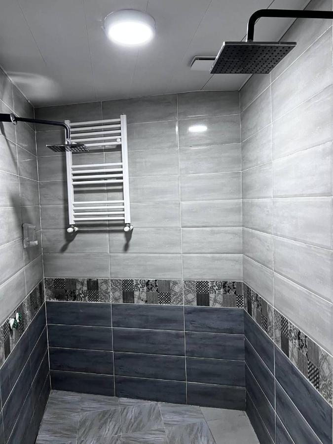 Tbil Home Hostel ティビリシ エクステリア 写真