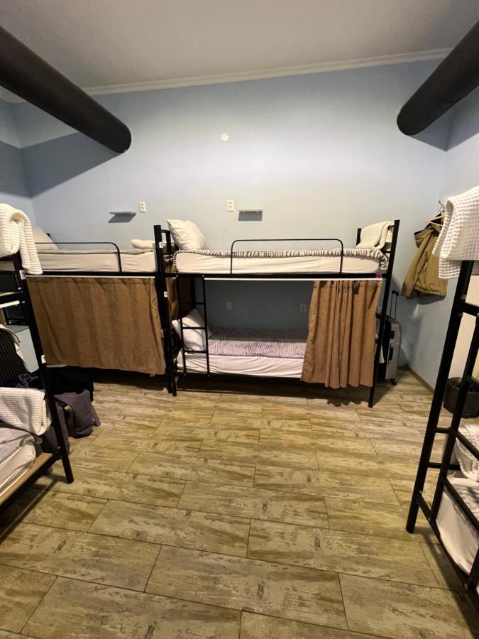 Tbil Home Hostel ティビリシ エクステリア 写真