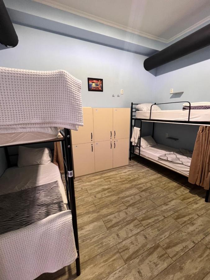 Tbil Home Hostel ティビリシ エクステリア 写真